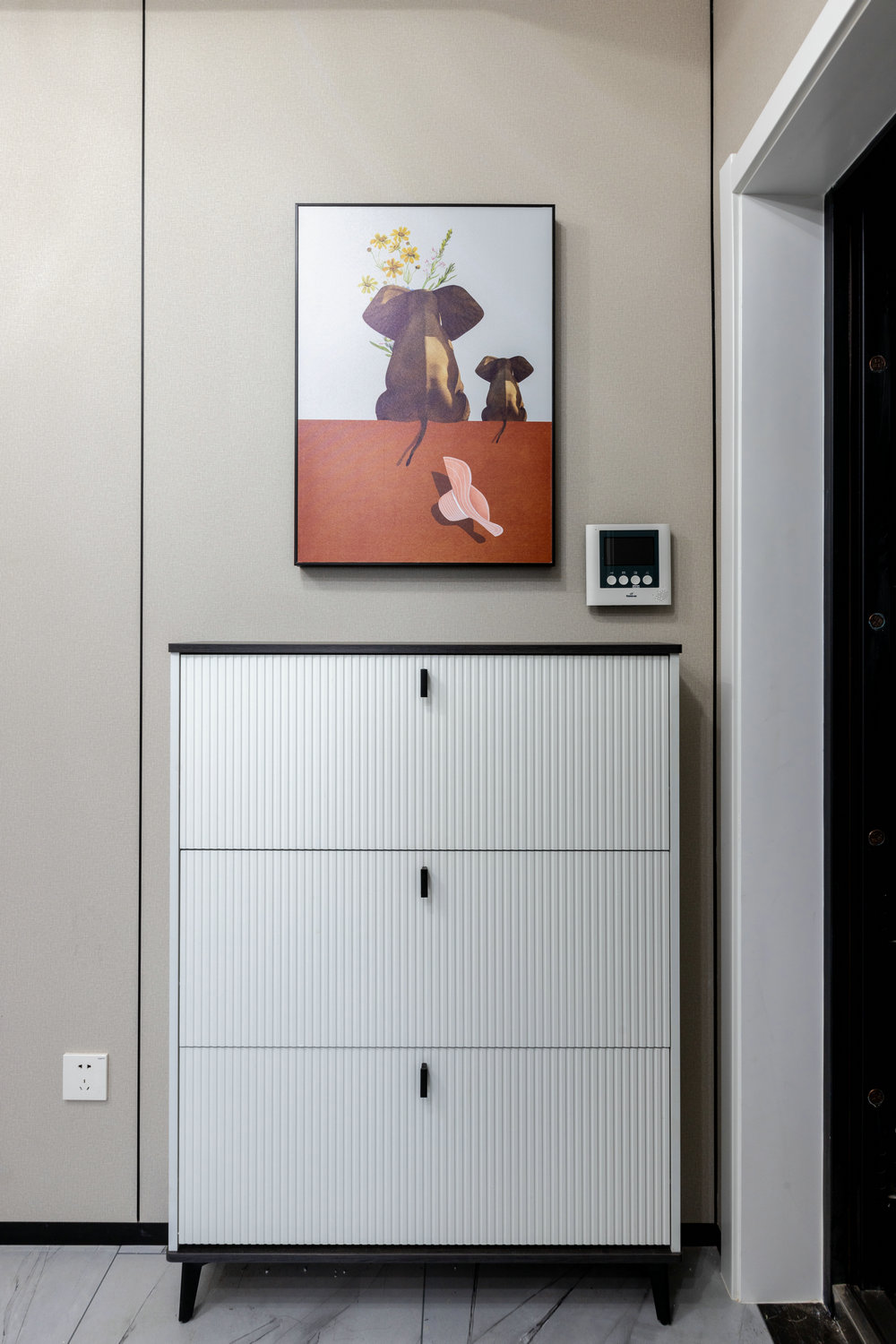 光谷滿庭春現(xiàn)代風格裝修效果圖 光谷滿庭春現(xiàn)代風格裝修效果圖