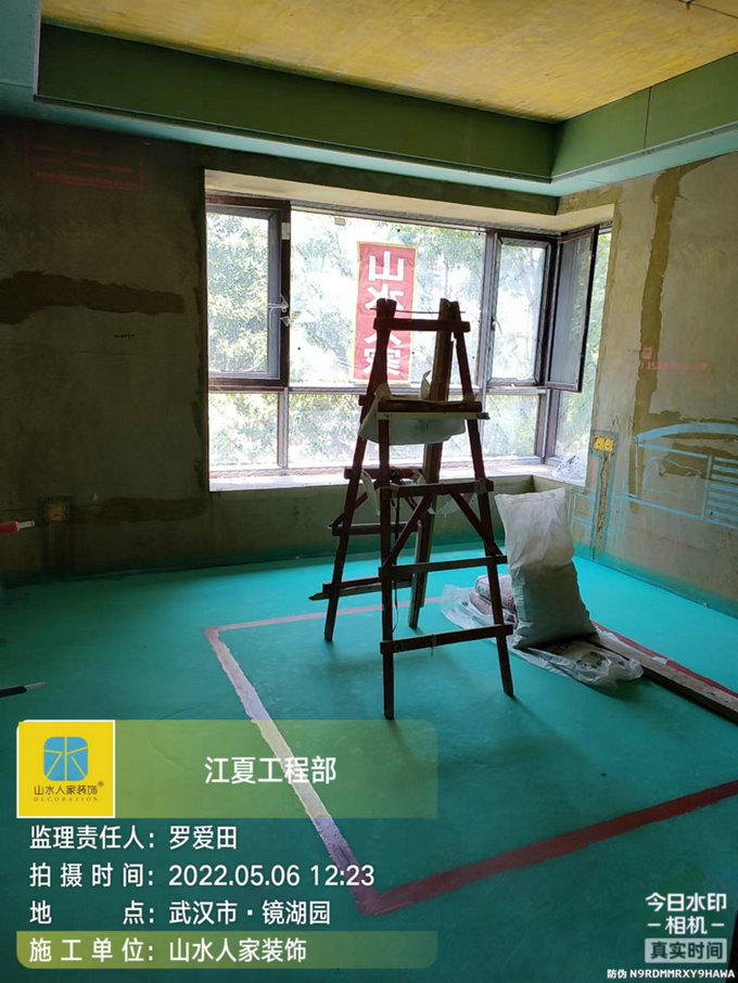 鏡湖園裝修工地泥工進場