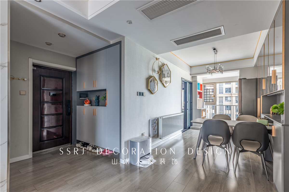 臥龍墨水湖邊輕奢風(fēng)格裝修效果圖 臥龍墨水湖邊輕奢風(fēng)格裝修效果圖