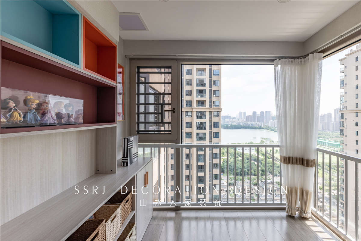 臥龍墨水湖邊輕奢風(fēng)格裝修效果圖 臥龍墨水湖邊輕奢風(fēng)格裝修效果圖