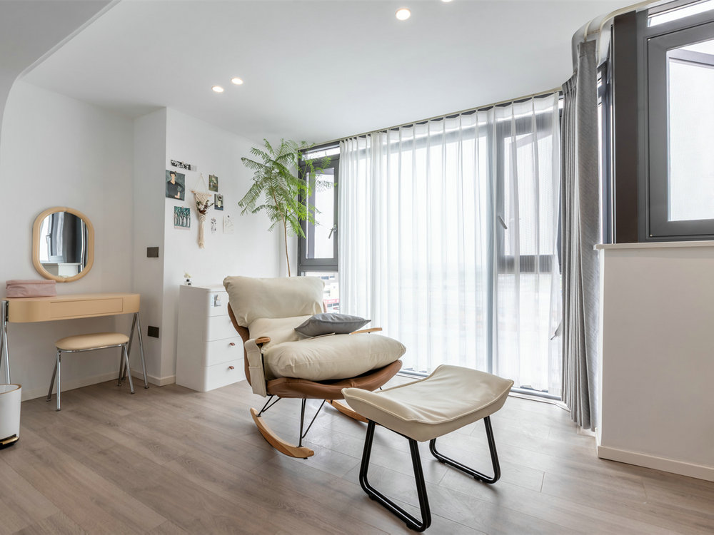 愛家名校華城現(xiàn)代風(fēng)格復(fù)式樓裝修效果圖 愛家名校華城現(xiàn)代風(fēng)格復(fù)式樓裝修效果圖