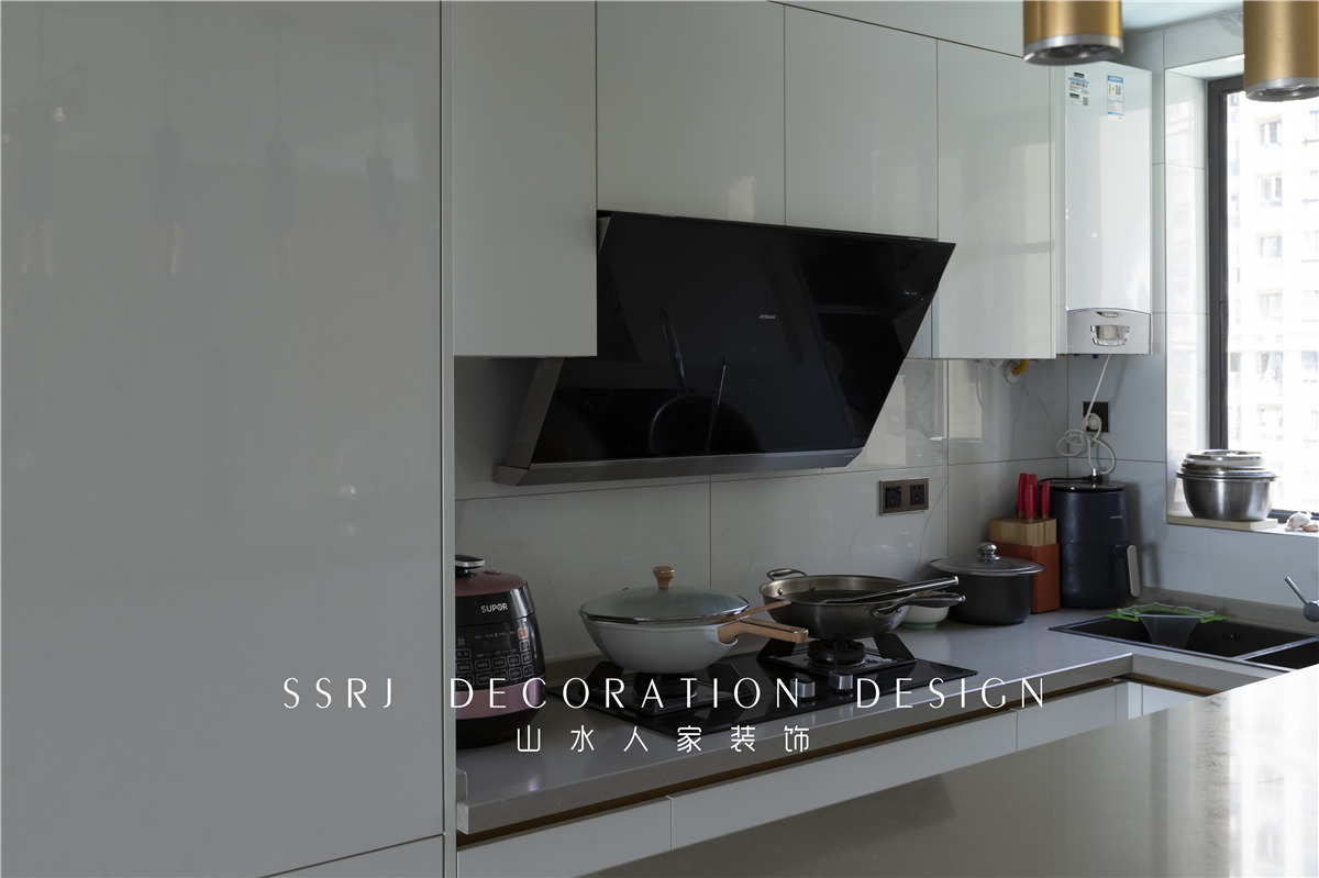 東湖城現(xiàn)代簡約風格裝修效果圖 東湖城現(xiàn)代簡約風格裝修效果圖