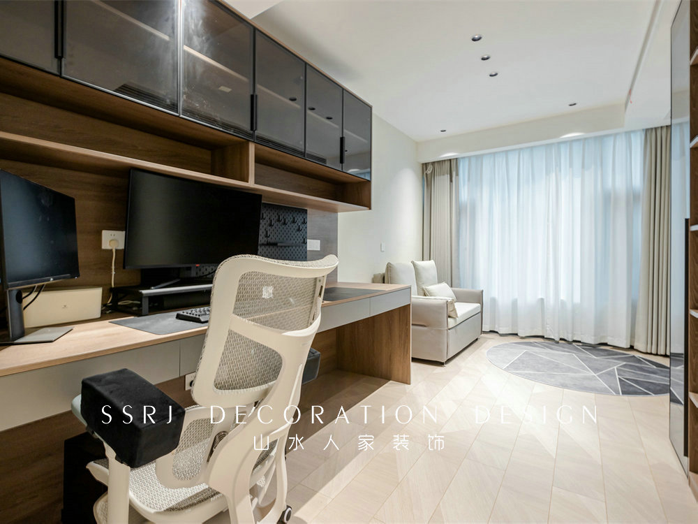 綠地中央廣場320平現(xiàn)代風格裝修效果圖