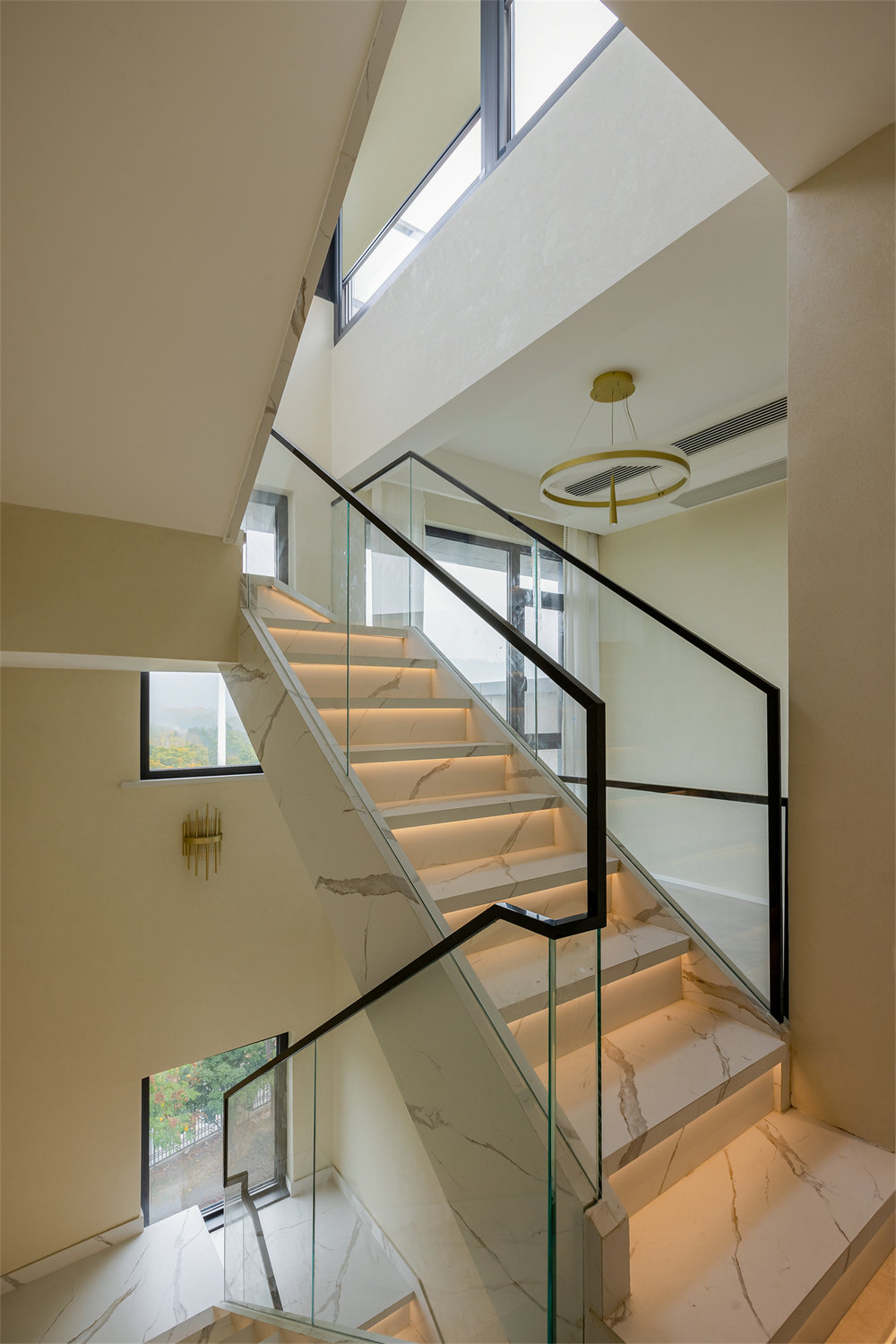 國(guó)采光立方現(xiàn)代風(fēng)格別墅裝修效果圖