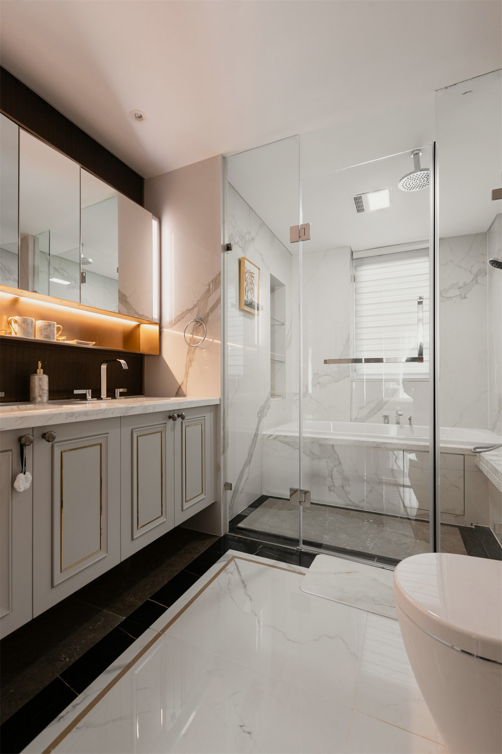 中海萬松九里270平港式輕奢風裝修效果圖