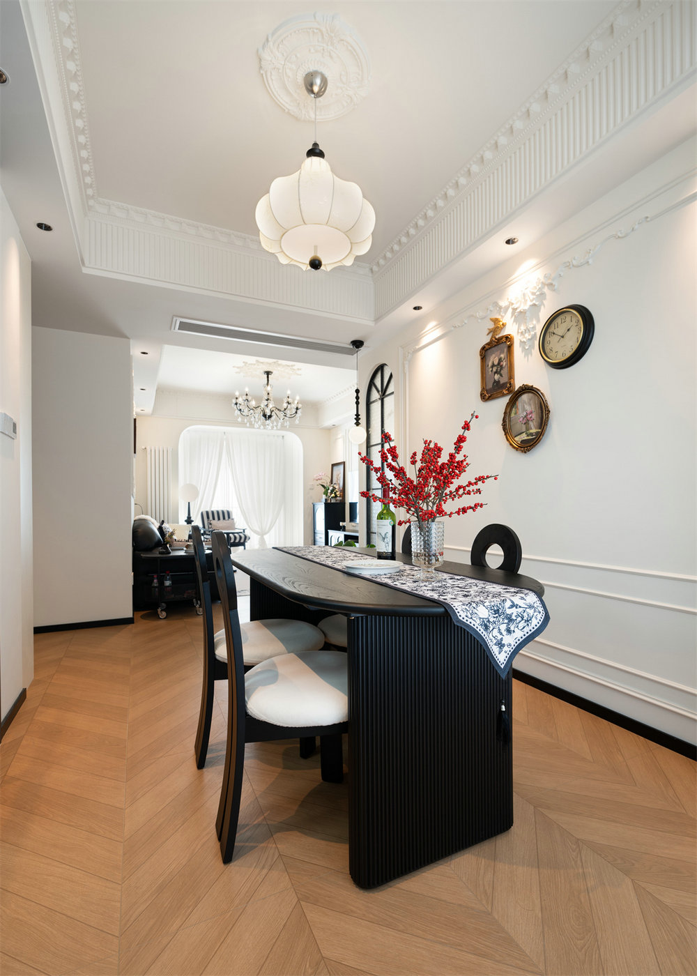 廣電光谷家三區(qū)91平法式復(fù)古風(fēng)格裝修效果圖