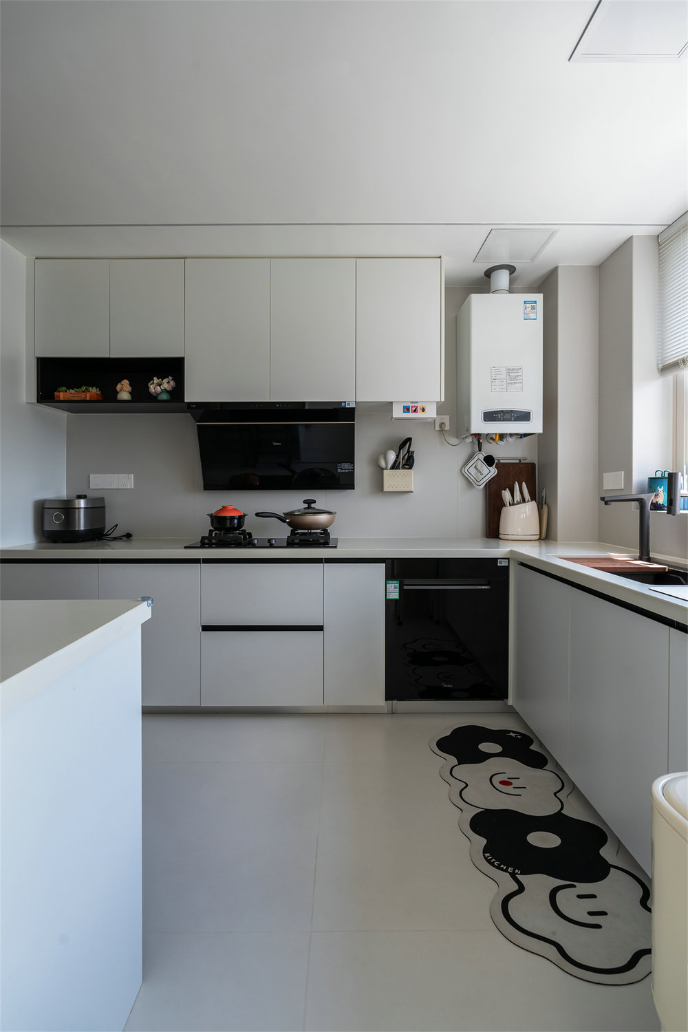 東湖名居151平現(xiàn)代風格裝修效果圖