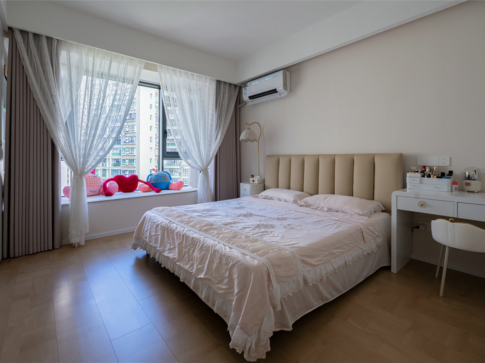 東湖名居151平現(xiàn)代風格裝修效果圖