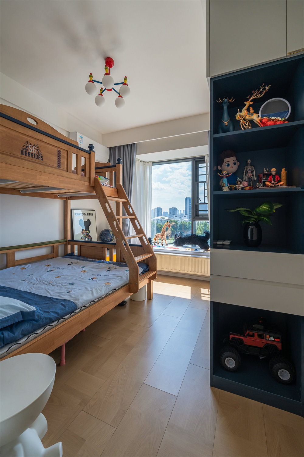 東湖名居151平現(xiàn)代風格裝修效果圖