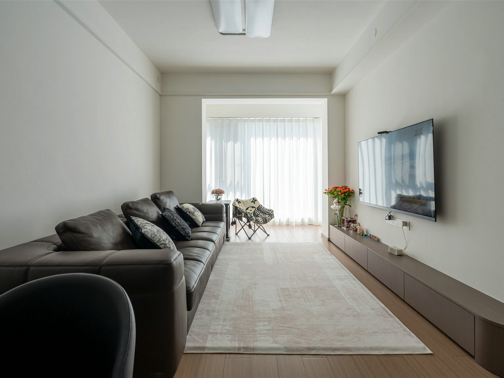 華僑城紅坊99平現(xiàn)代風格裝修效果圖