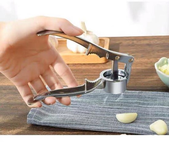 疫情下的網(wǎng)購(gòu)，跟著直播小red書云購(gòu)物，9款雞肋千萬(wàn)別踩雷