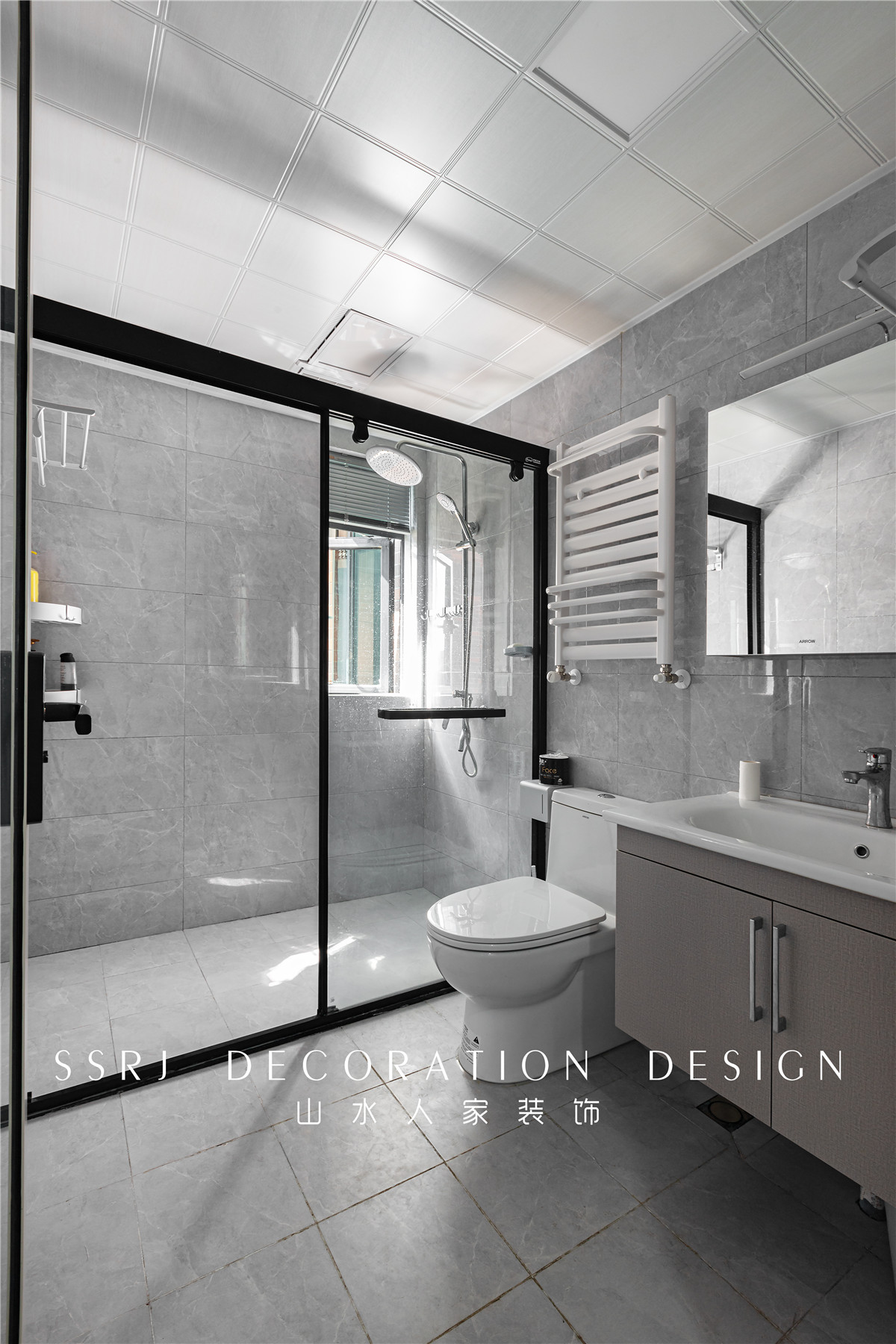 海倫小鎮(zhèn)330平別墅現(xiàn)代黑白灰裝修效果圖 海倫小鎮(zhèn)330平別墅現(xiàn)代黑白灰裝修效果圖