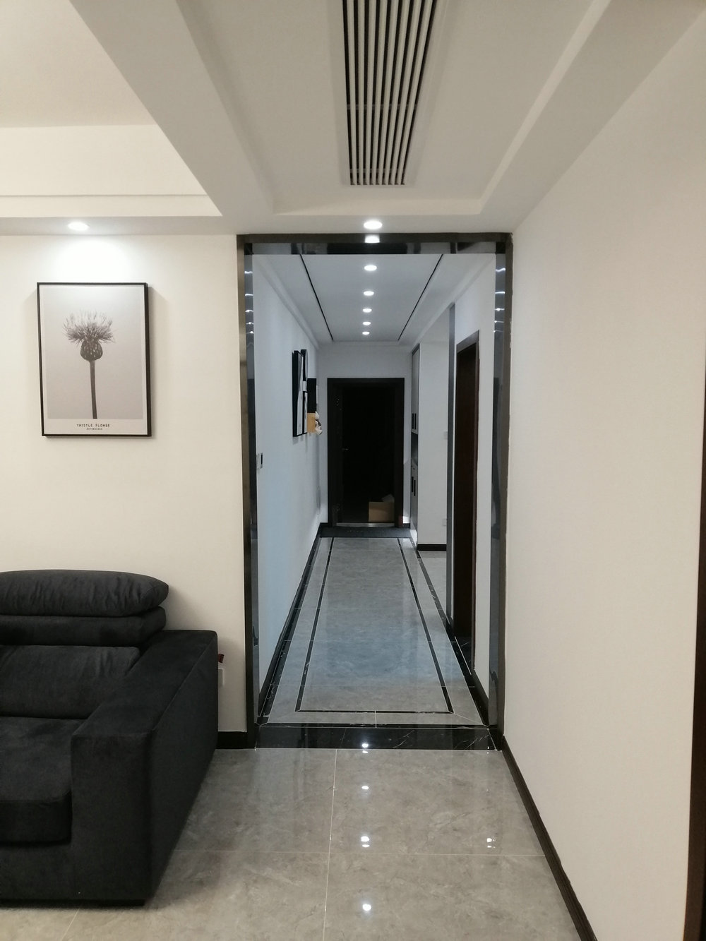 聯(lián)投廣場現(xiàn)代簡約風(fēng)格裝修效果圖