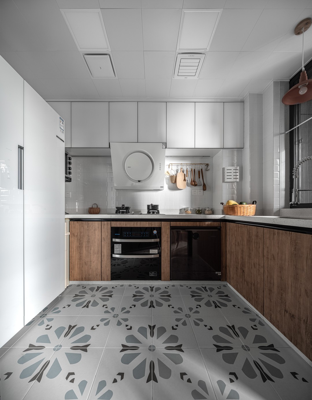 天祥尚府現(xiàn)代風(fēng)格裝修效果圖 天祥尚府現(xiàn)代風(fēng)格裝修效果圖廚房.jpg